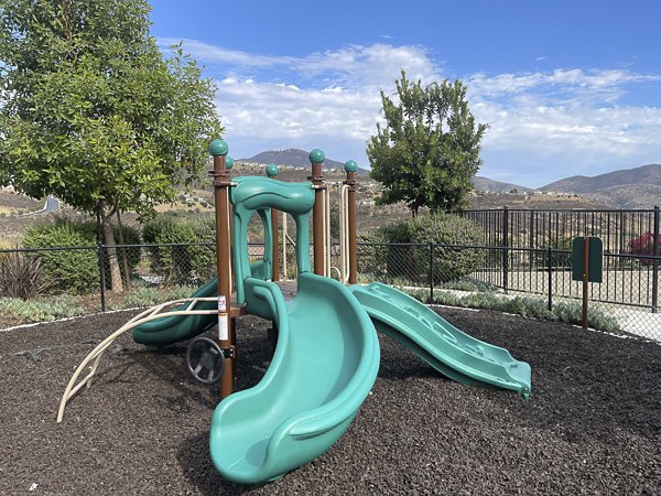 playground at Lakeview 88 Apartments