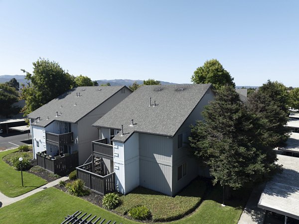 building at Windscape Village Apartments