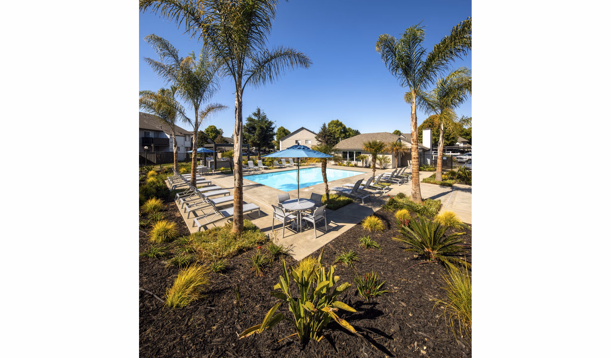 pool at Windscape Village Apartments