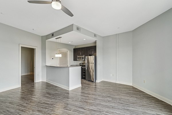 dining room at Rivers Edge Apartments