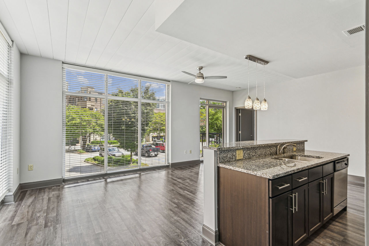 Rivers Edge Apartments 13 of 14