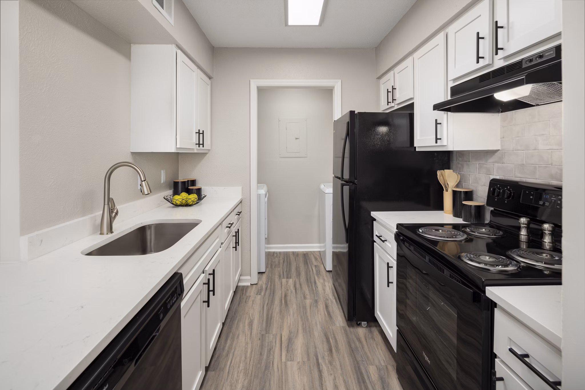 kitchen at Williamsburg Apartments 
