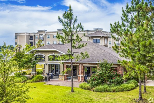 Riverwalk Apartments