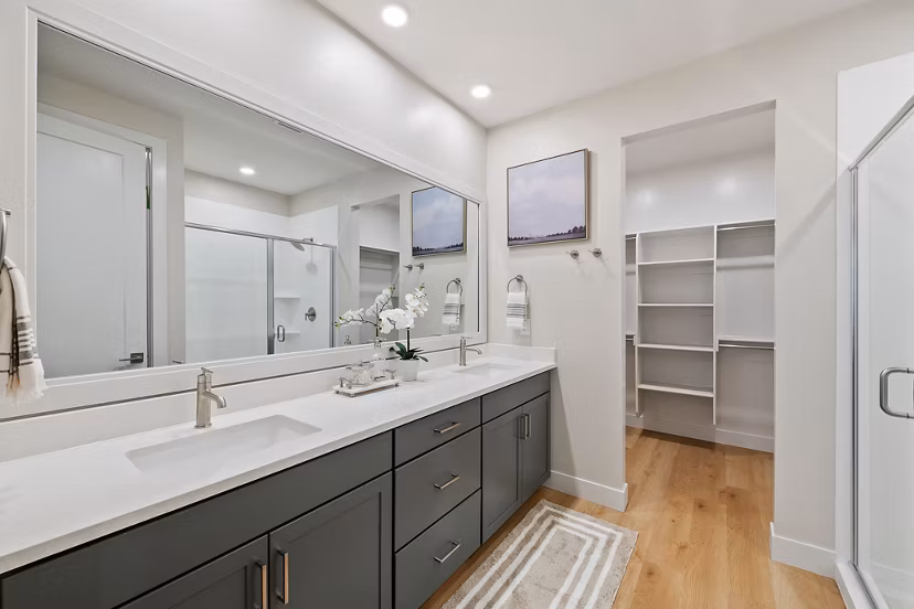 bathroom at Viviano at Riverton Apartments