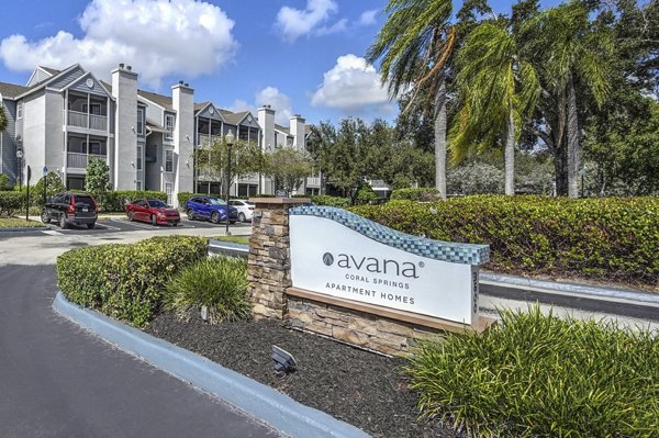 building/exterior at Avana Coral Springs Apartments