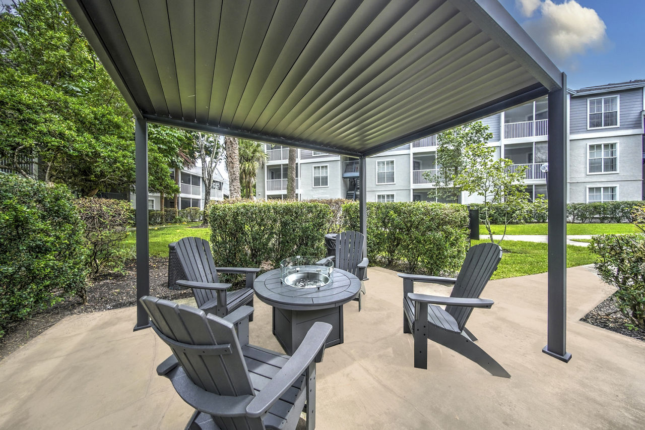 Grill area at Avana Coral Springs (1 of 2)