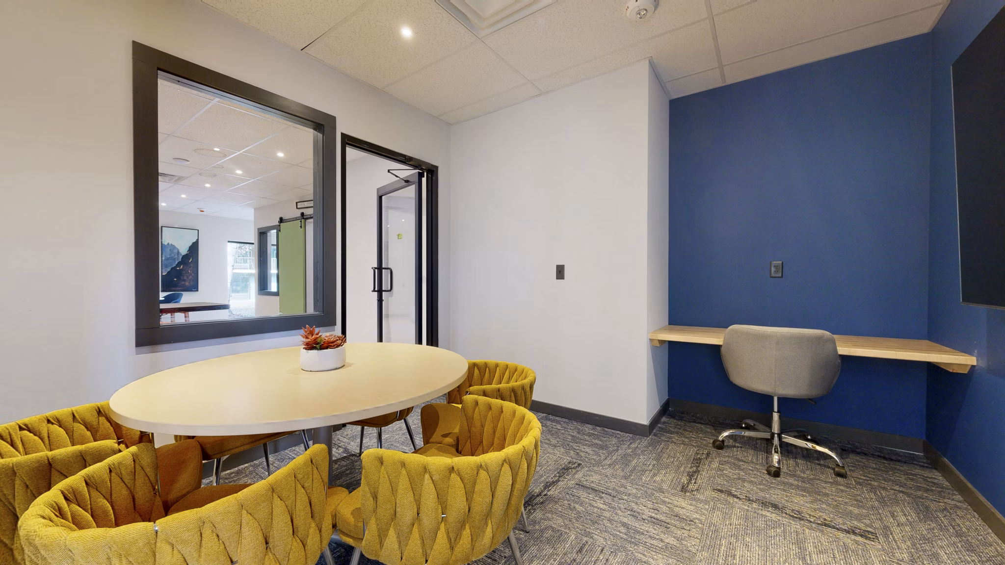 meeting facility at River Roost Apartments