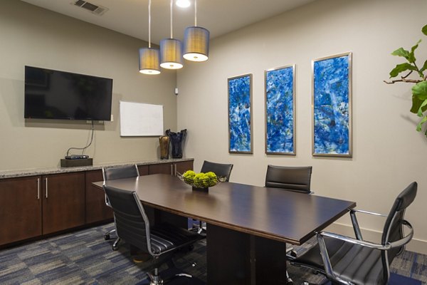 Regard at Med Center: Elegant clubhouse with modern decor in Houston apartments