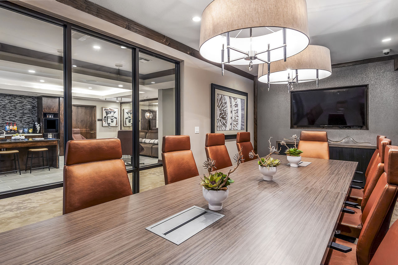 Work space at Tribute At The Rim (3 of 4)