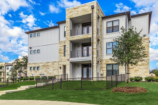 building/exterior at TruNorth at Bulverde Apartments