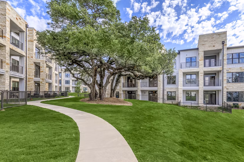 TruNorth at Bulverde: Contemporary luxury apartments with modern design elements in a vibrant community