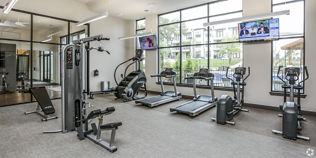 Gym at Trunorth At Bulverde (1 of 3)