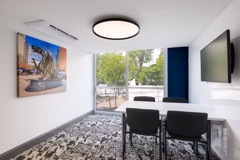 The Accolade on Chestnut: Stylish clubhouse with modern design elements at luxury apartments