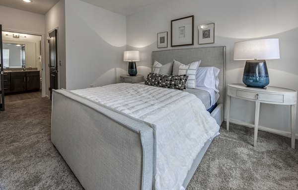 Retreat at Arden Farms Apartments