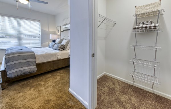 Retreat at Arden Farms Apartments