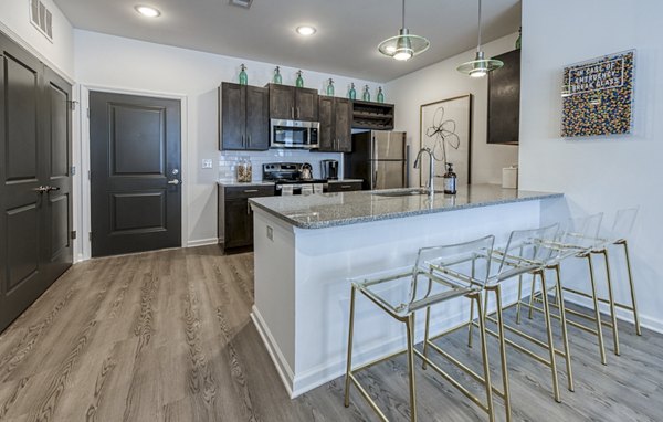 Retreat at Arden Farms Apartments