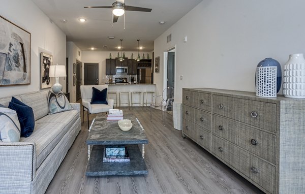 Retreat at Arden Farms Apartments