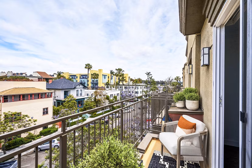 Gema Apartments: Private patio with modern seating and lush greenery