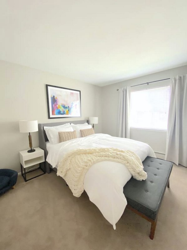 bedroom at Sycamore Woods Apartments