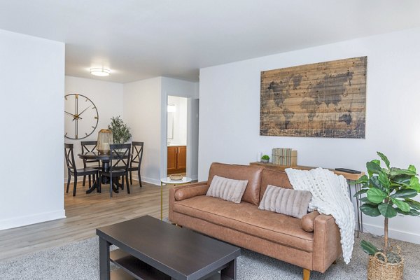 living room at Sycamore Woods Apartments