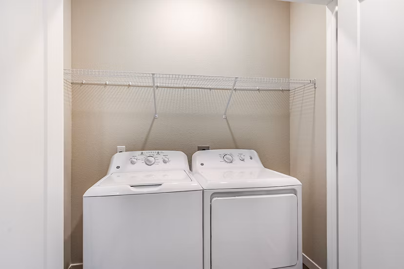 laundry facility at Parkside at Avalon Park - Phase I Apartments 