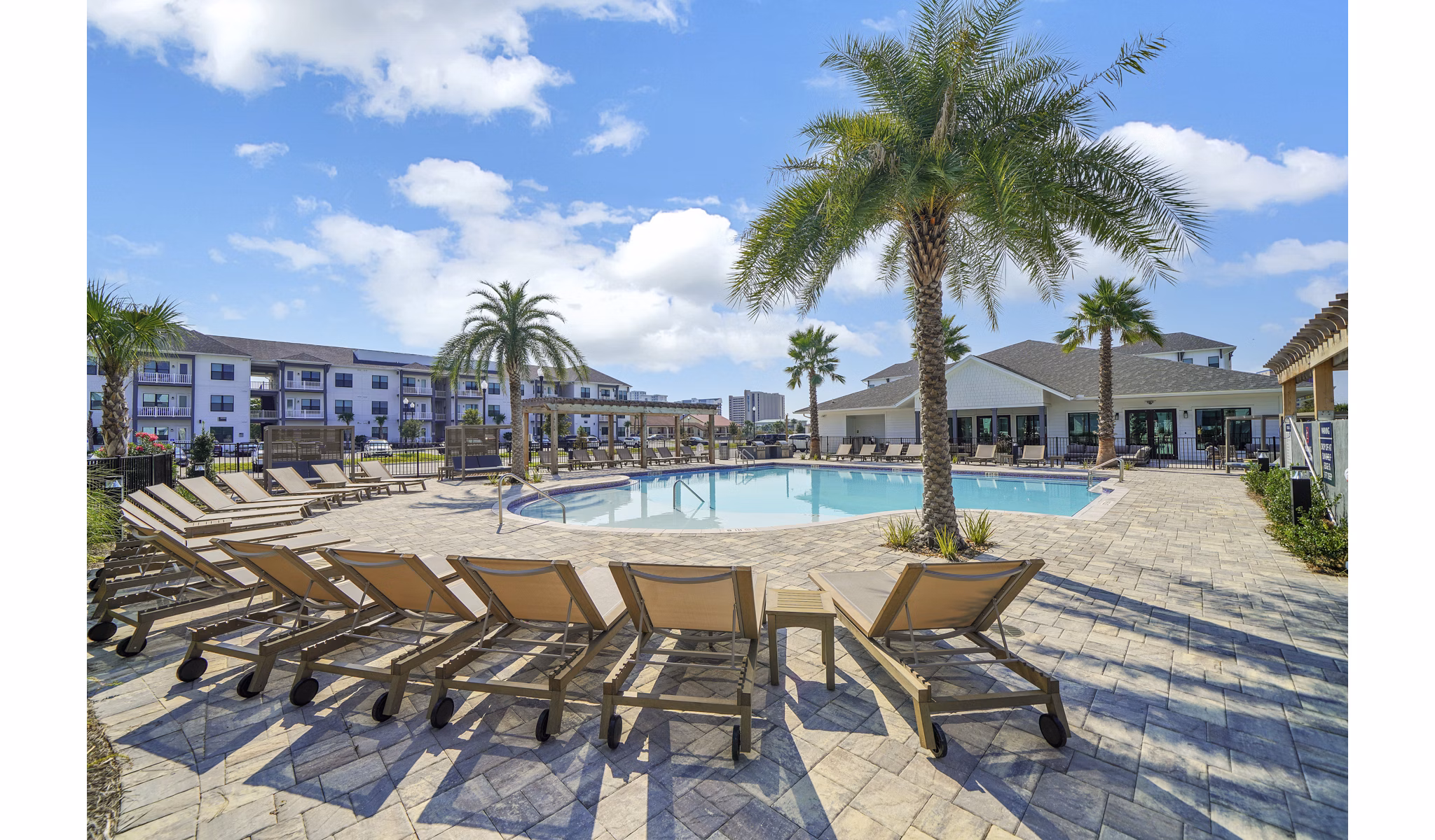 pool at Parkside at Avalon Park - Phase I Apartments