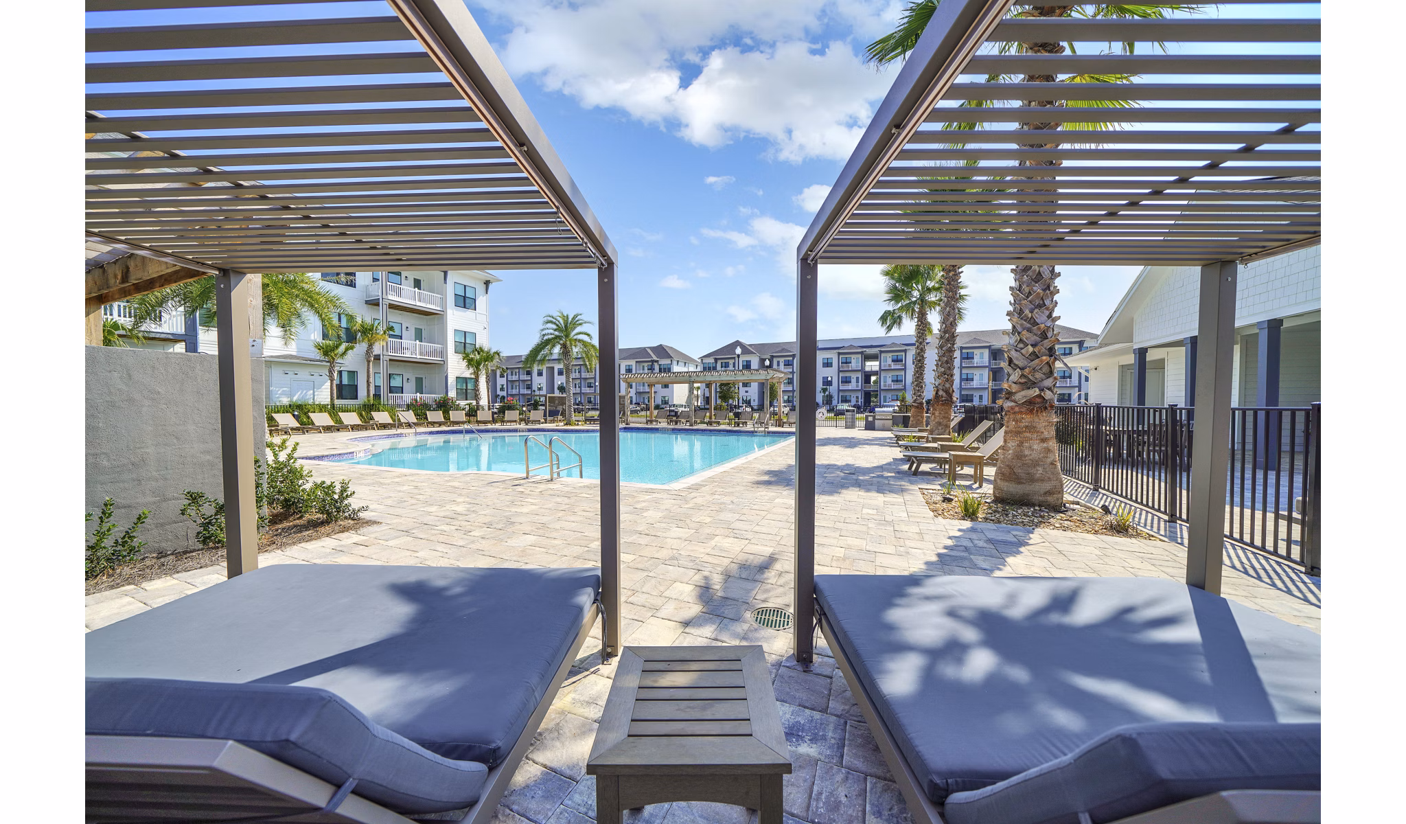 pool at Parkside at Avalon Park - Phase I Apartments
