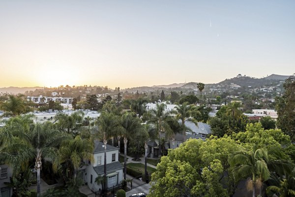 Vue Los Feliz: Scenic view of luxury apartments in Los Angeles