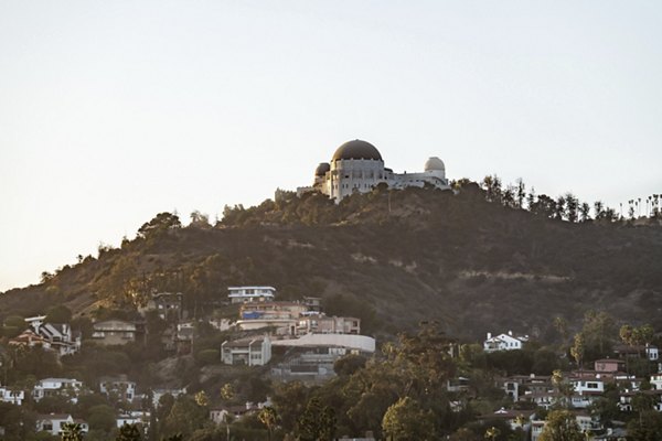 Vue Los Feliz: Scenic view of luxury apartments in Los Angeles