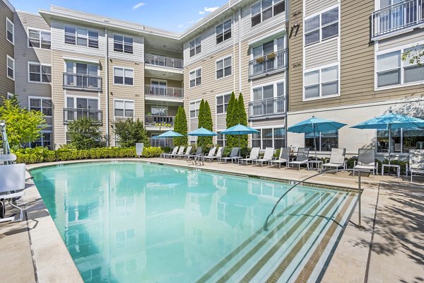 pool at The Landing at Vinnin Square Apartments