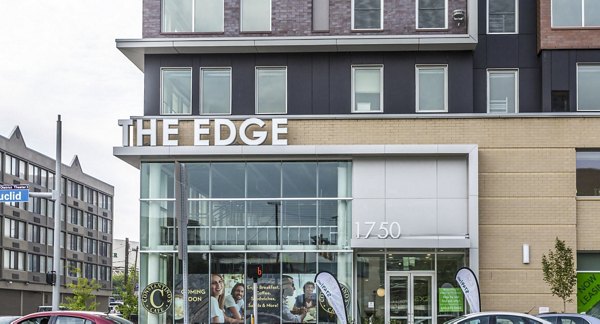 The Edge Apartments: Contemporary building in urban setting