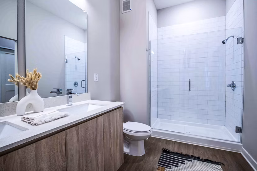 Contemporary bathroom with elegant fixtures at Lynwind Apartments