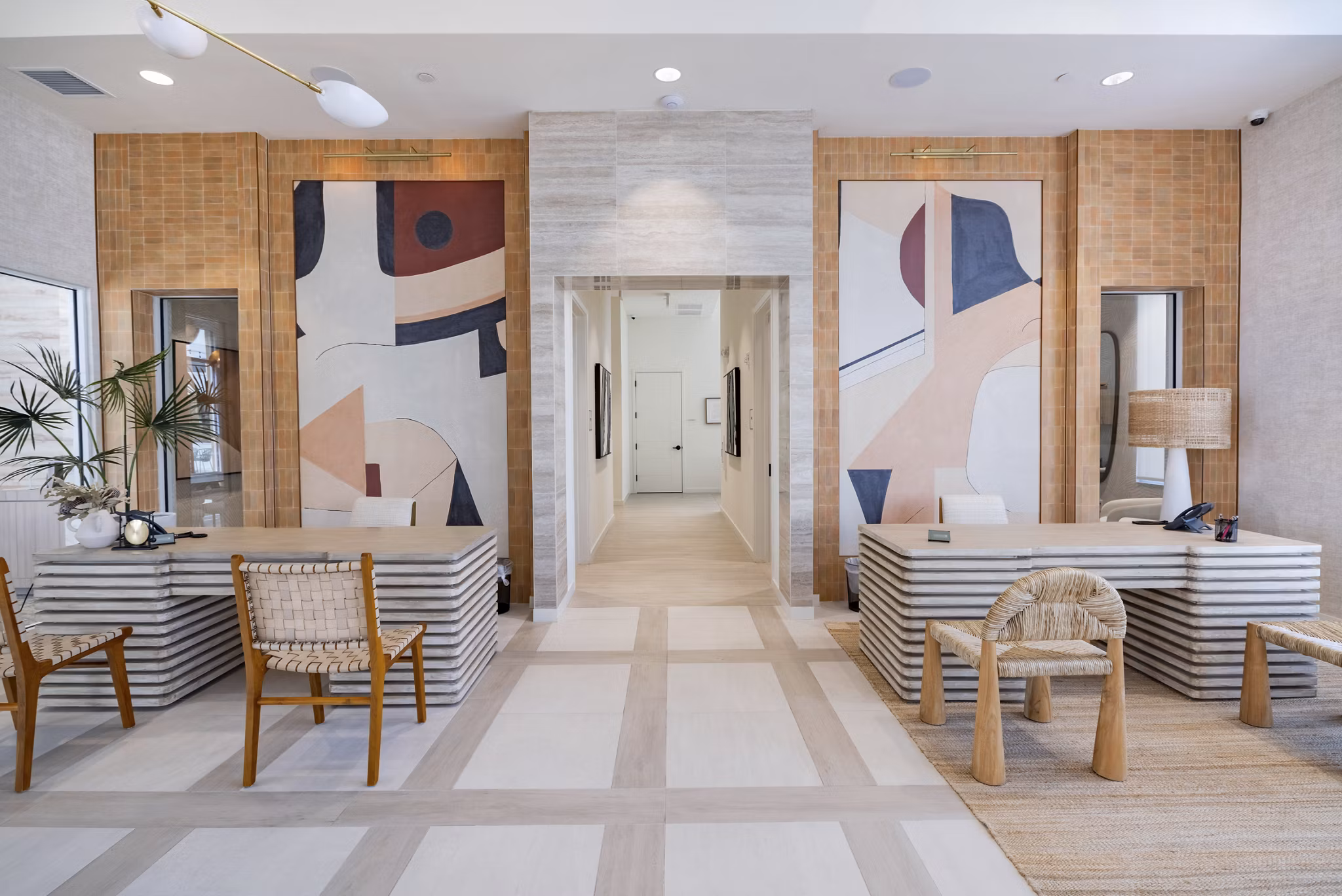 Lynwind Apartments: Elegant clubhouse with modern furnishings and communal spaces