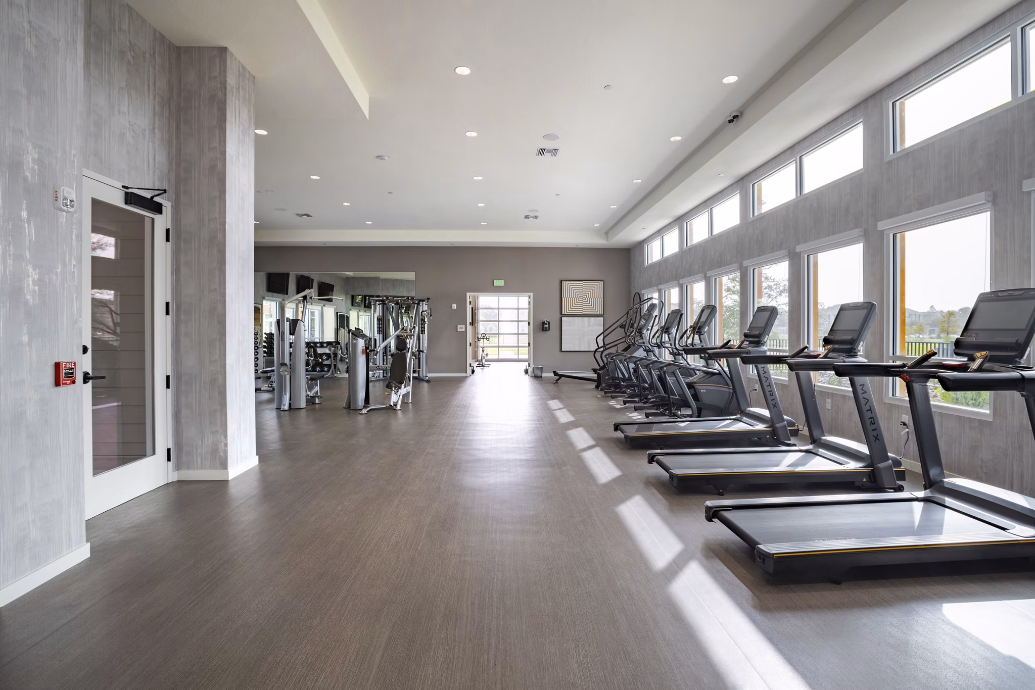Modern fitness center with state-of-the-art equipment at Lynwind Apartments, perfect for active lifestyles and wellness-focused residents