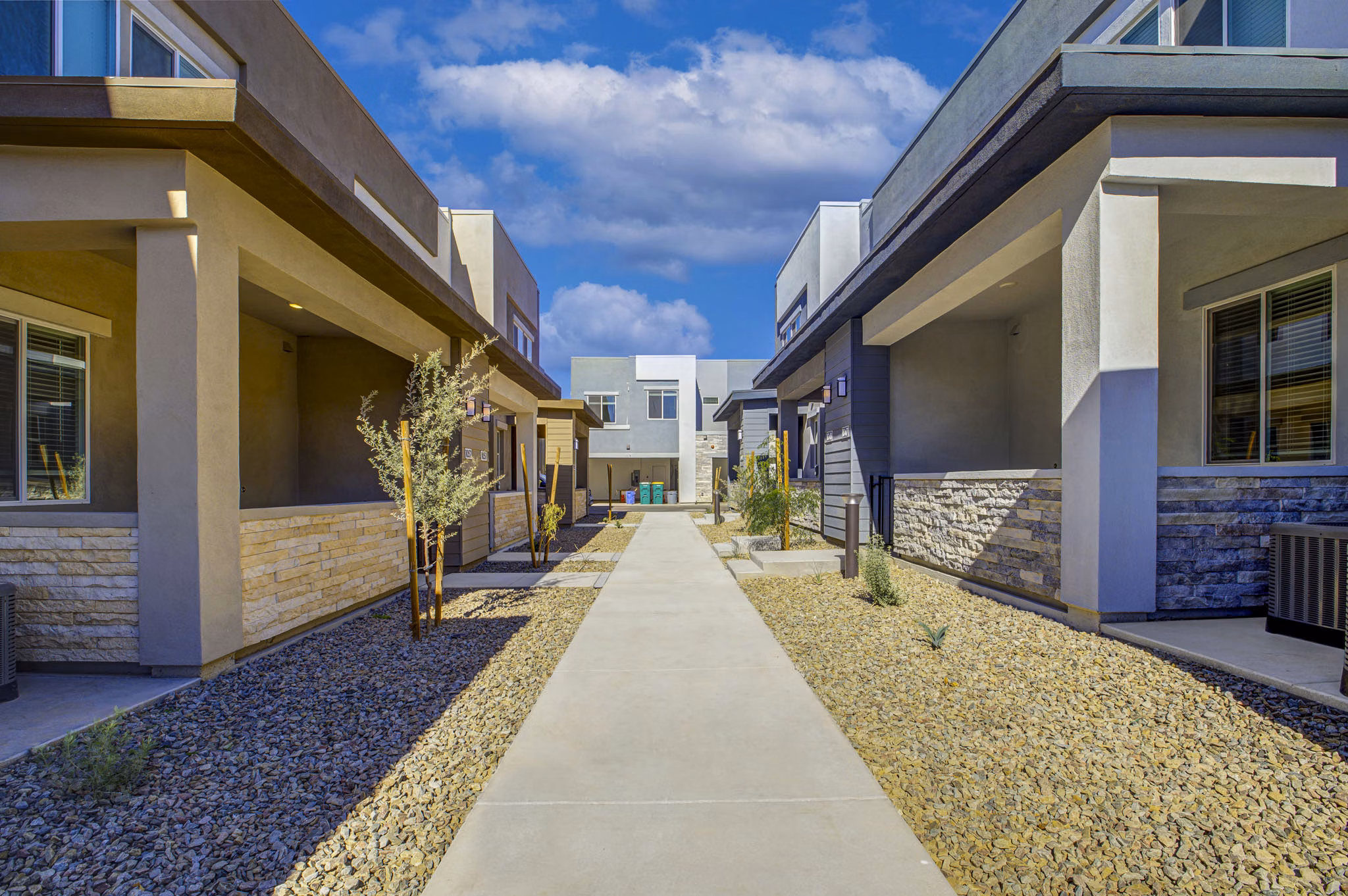 Town Surprise Apartments: Stylish of luxury townhomes in a serene community setting