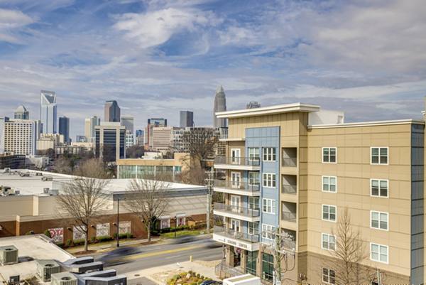 exterior at Midtown 205 Apartments