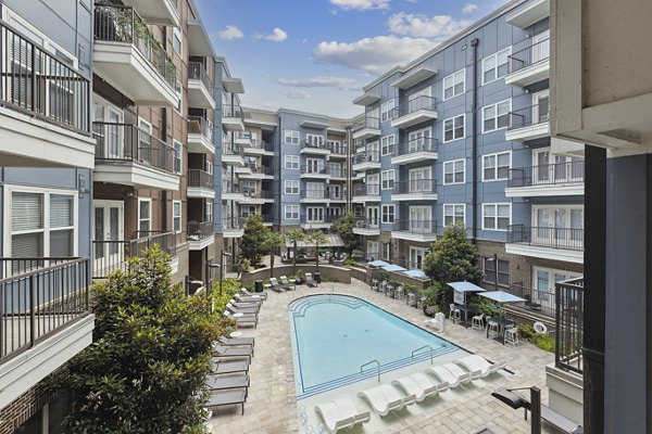 pool at Midtown 205 Apartments