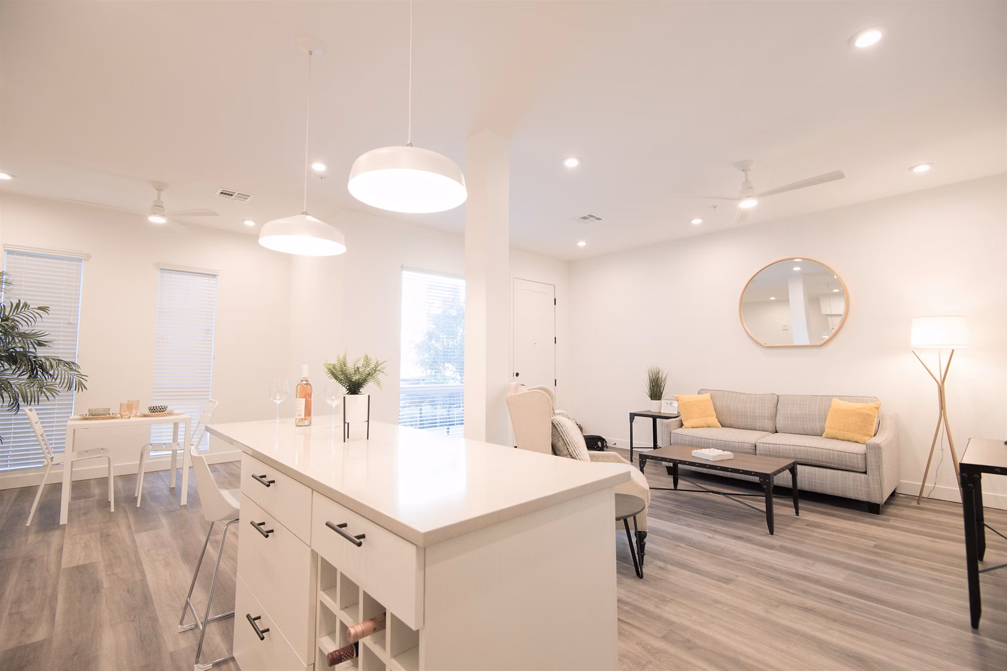 Open-concept dining area with modern furnishings at Parc Haven Apartments