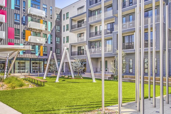 courtyard at Parc Haven Apartments