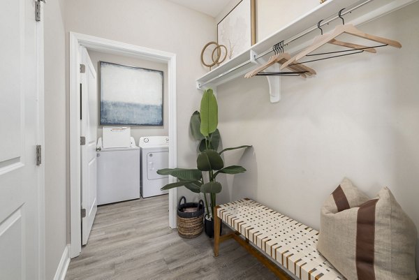 hallway at Banyan Silo Ridge Apartments