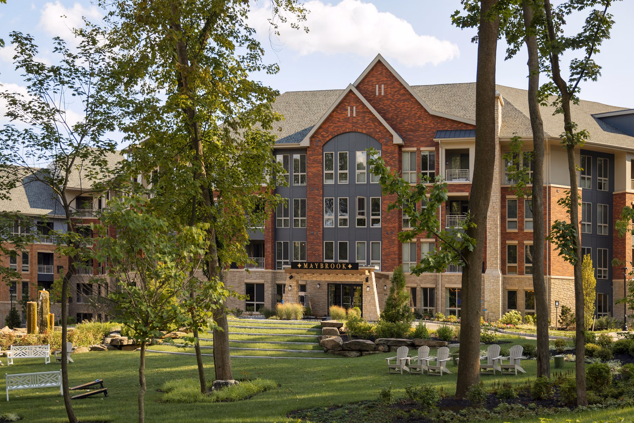 Maybrook Apartments: Elegant of luxury apartments in a serene residential area