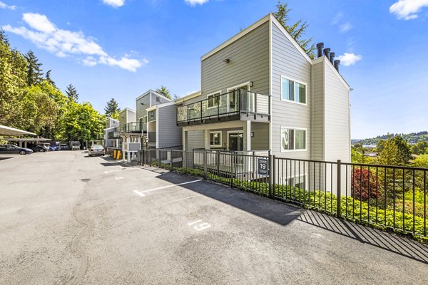 building exterior at Lakeview at Newcastle Apartments