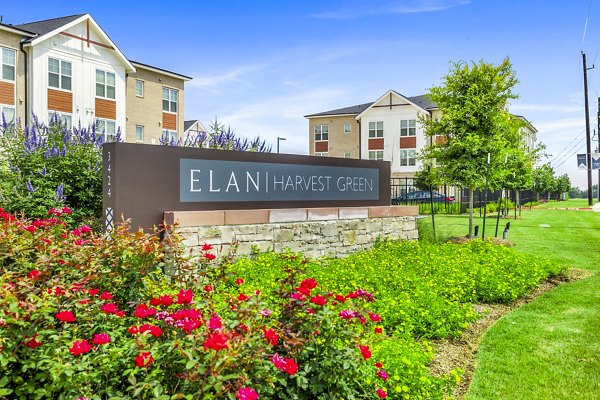 Elan Harvest Green: Elegant signage and modern building in Richmond apartments