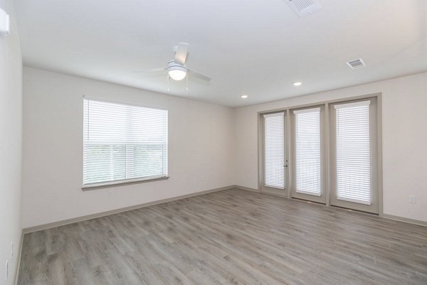 The Tomlin Apartments