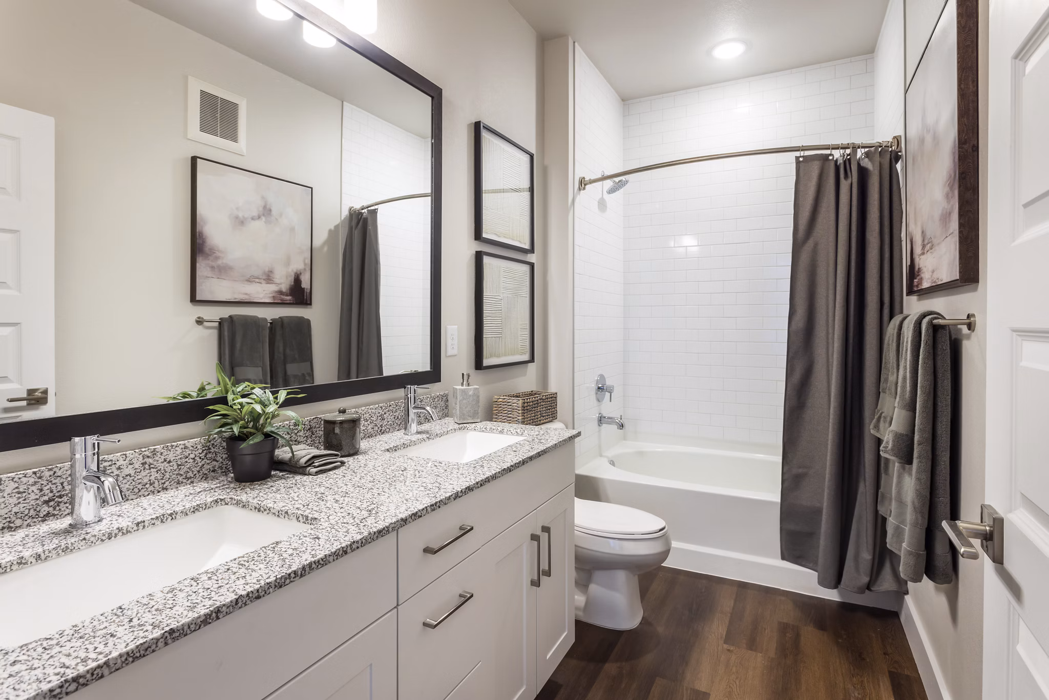 Modern bathroom featuring luxury fixtures at Broadstone Wren Apartments