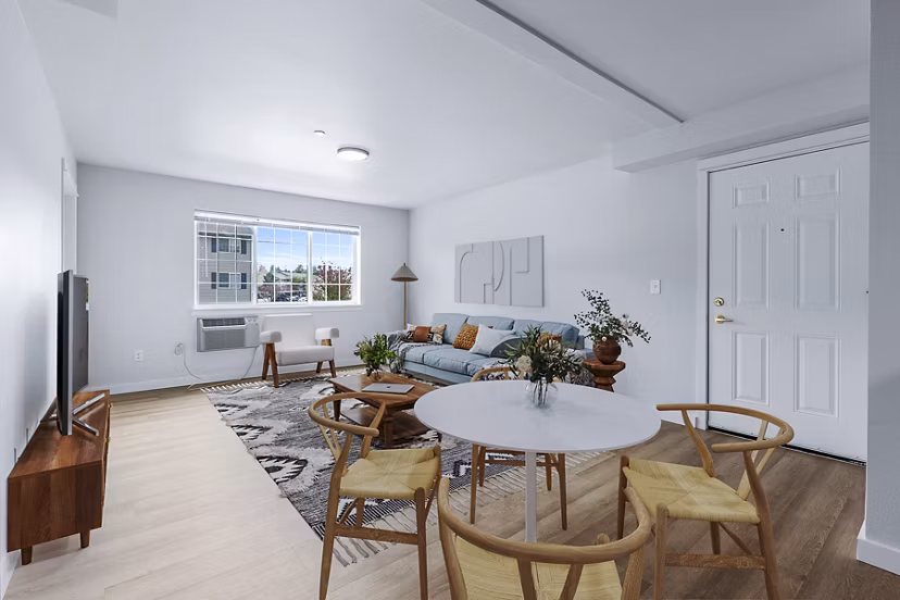 Modern dining room with stylish furnishings in Trillium Apartments