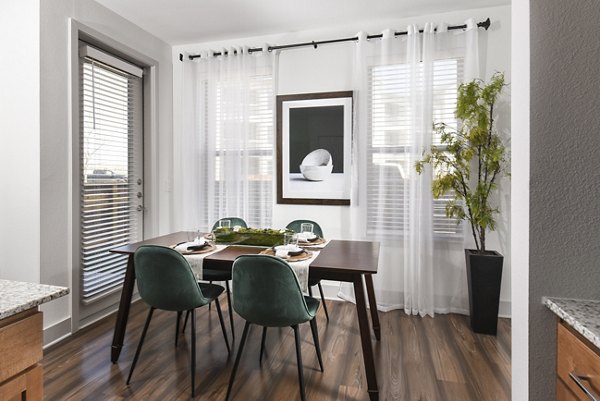 dining area at Austin Avenue Apartments