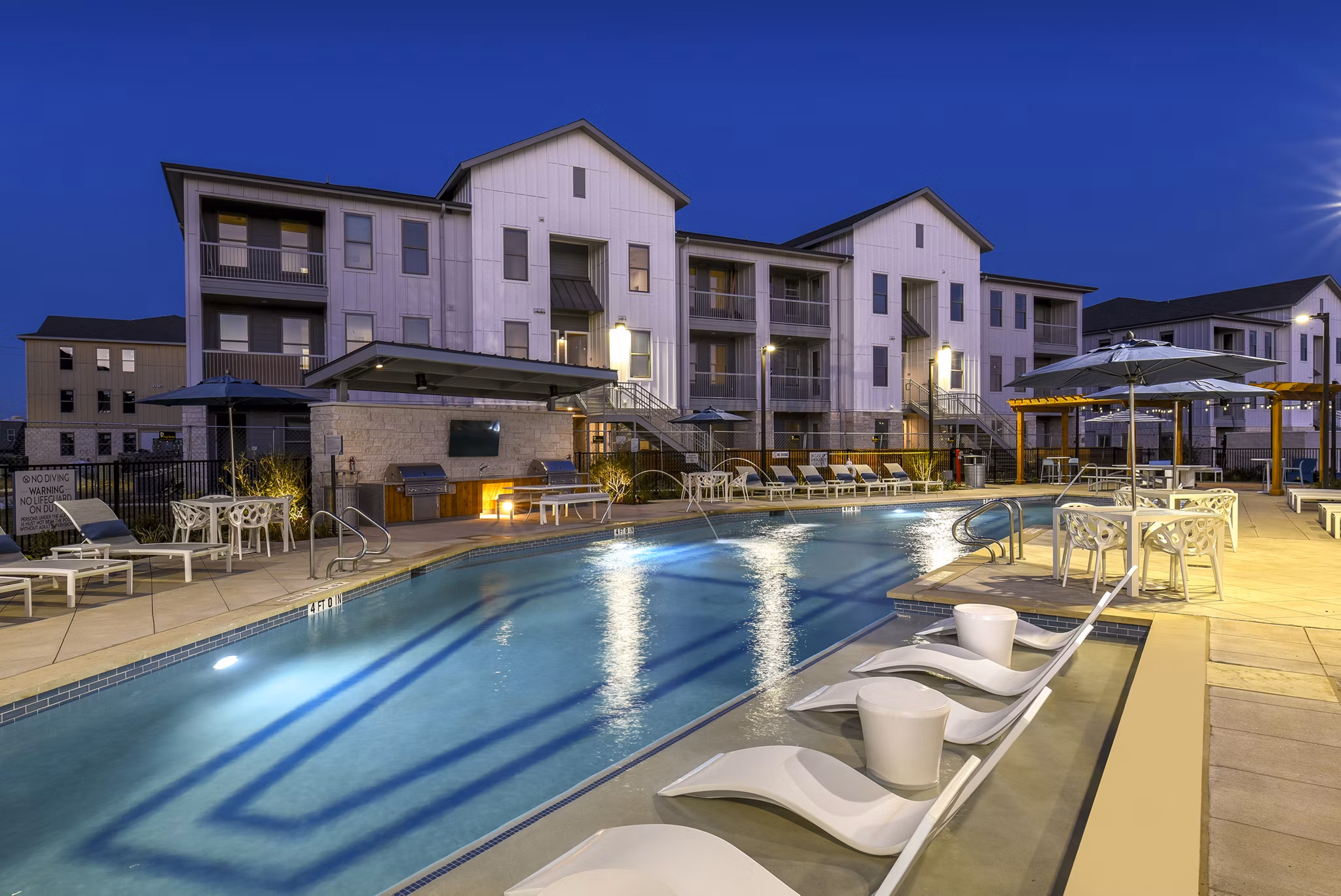 pool at Austin Avenue Apartments