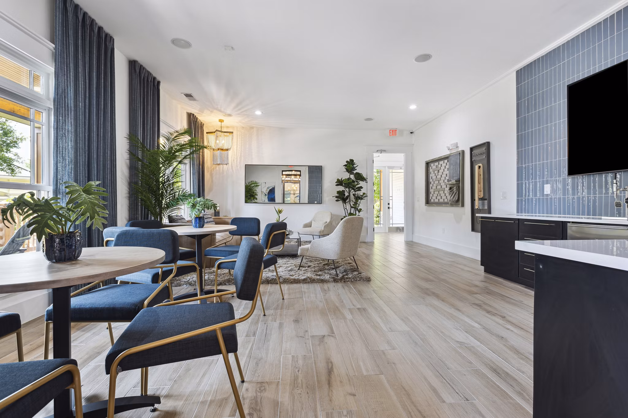 Clubhouse featuring modern design and comfortable seating at The Banks at Rivergate Apartments