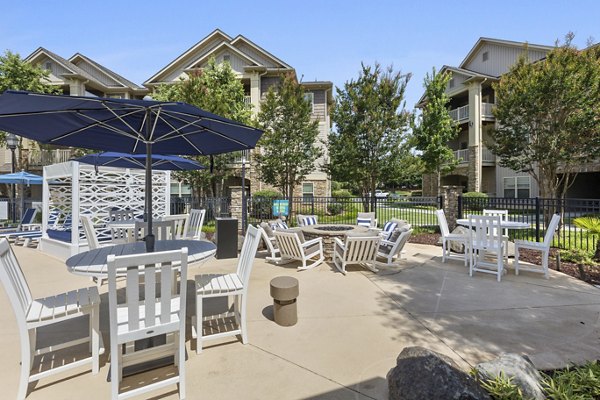 The Banks at Rivergate: Tranquil courtyard retreat at luxury apartments in a serene setting